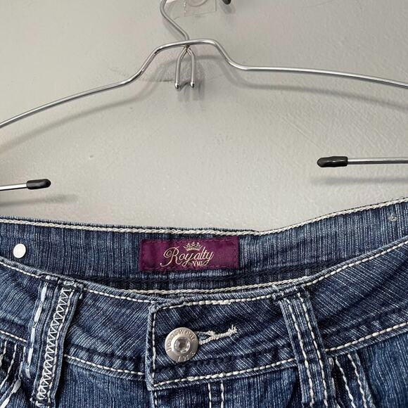Royalty YMI Size 10 Blue Jean Denim Capris Bling Button Flap Pockets Y2K - Picture 5 of 15